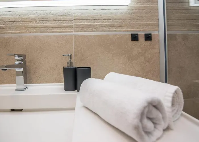 Exclusive Anamarino Zadar